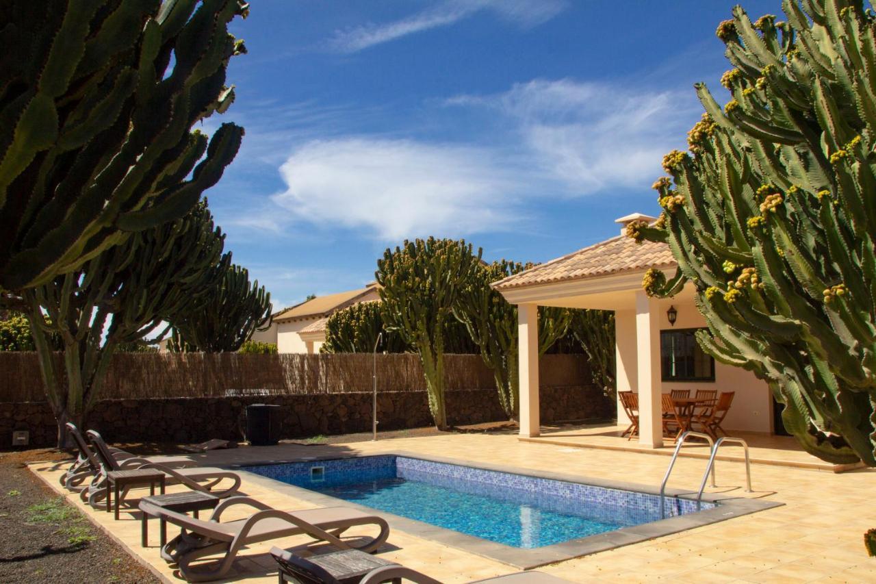 Villas Oasis Casa Vieja La Oliva Ngoại thất bức ảnh